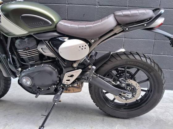TRIUMPH SCRAMBLER 400 X 